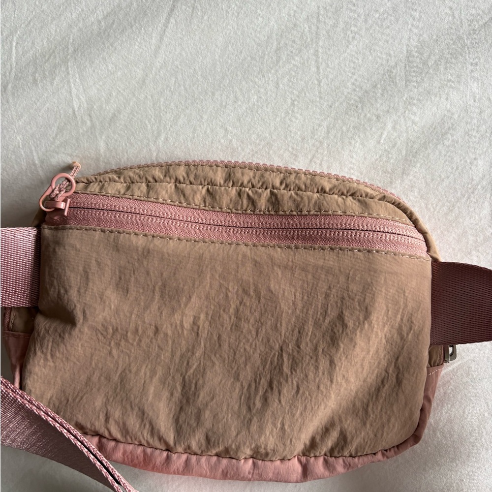 Lulu Lemon Everywhere Belt Bag 1L Blush - Picture 5 of 7